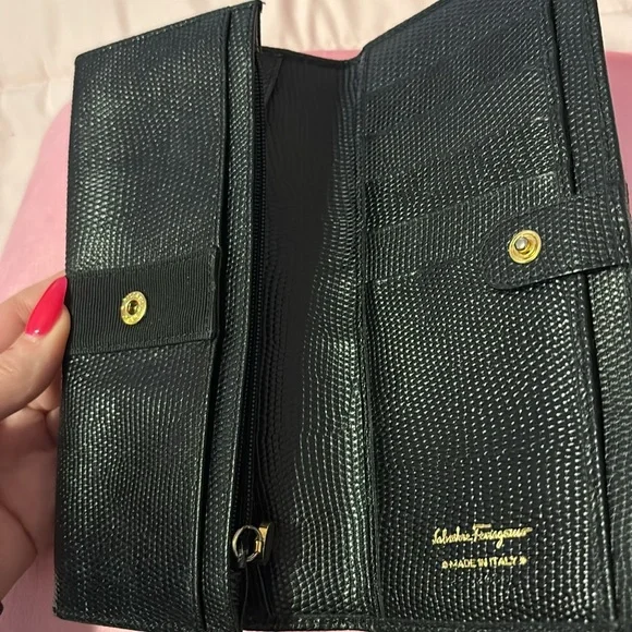 Salvatore Ferragamo Vara Bifold Long Wallet Black Leather Vintage Italy